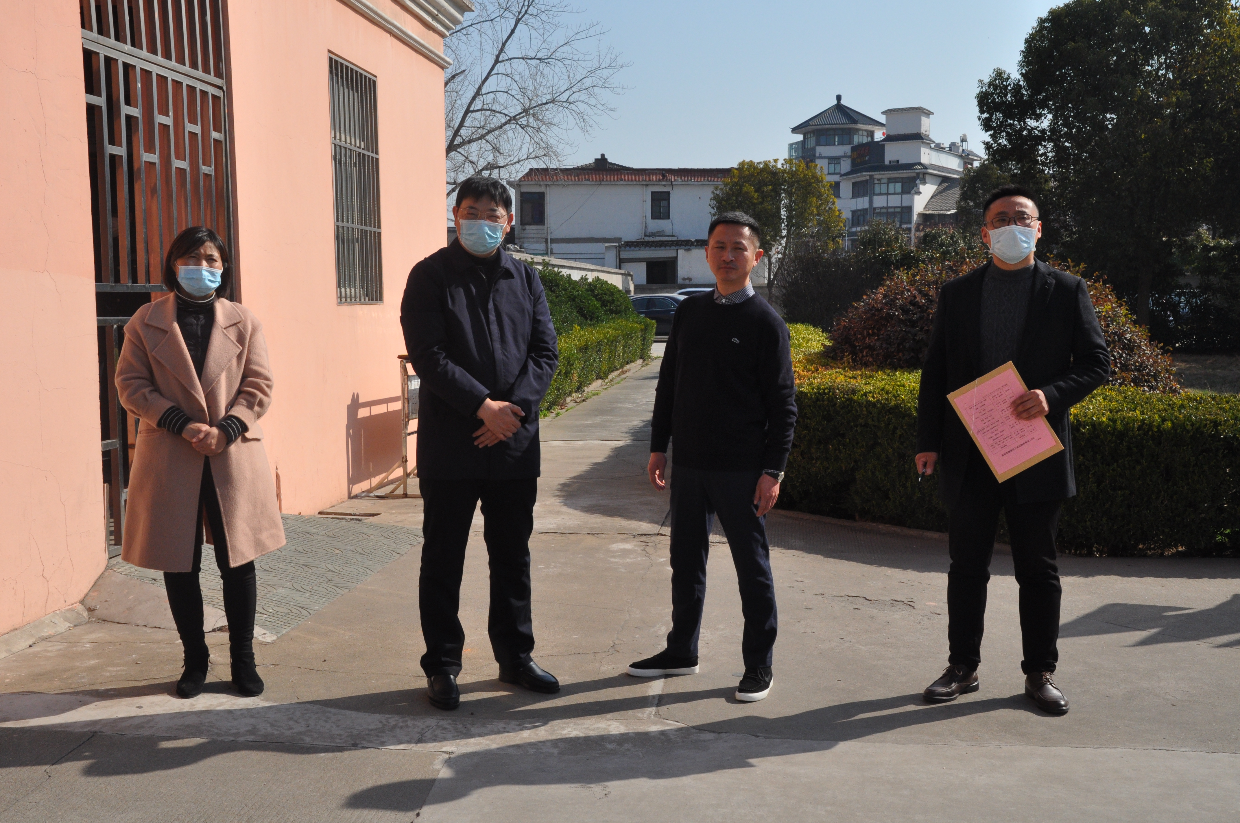 区教育局检查组到溱潼二中检查开学工作