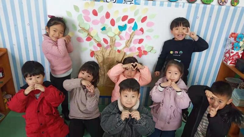 张甸幼儿园开展植树节主题活动