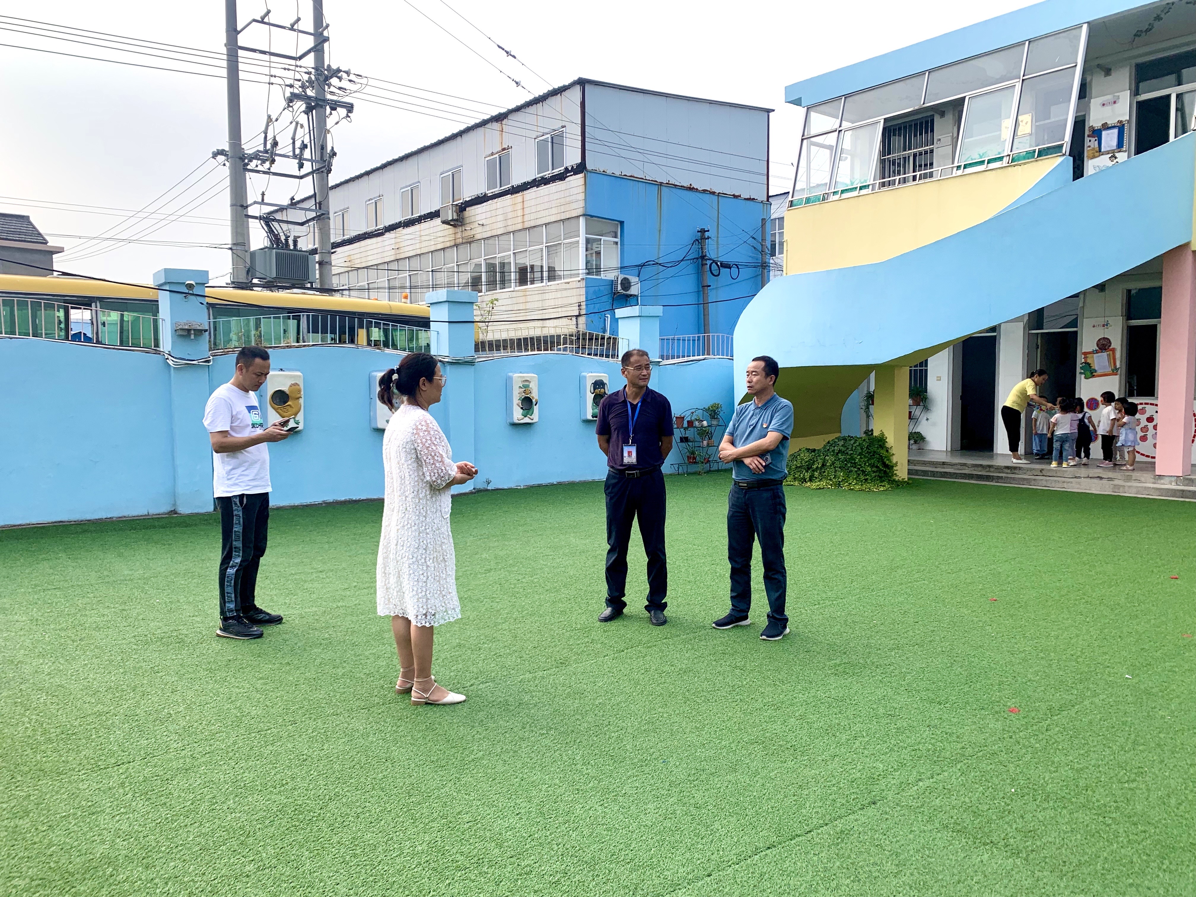 区教育局对桥头幼儿园进行督学检查
