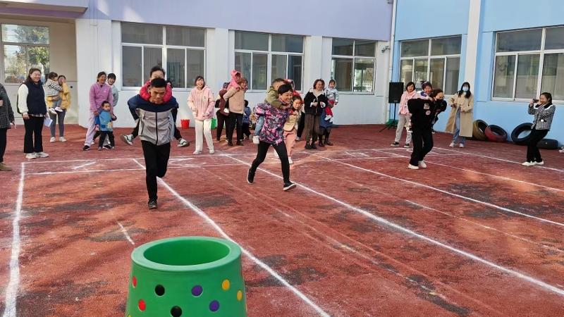 “冬日沐暖阳，运动促健康”——张甸幼儿园冬季亲子趣味运动会