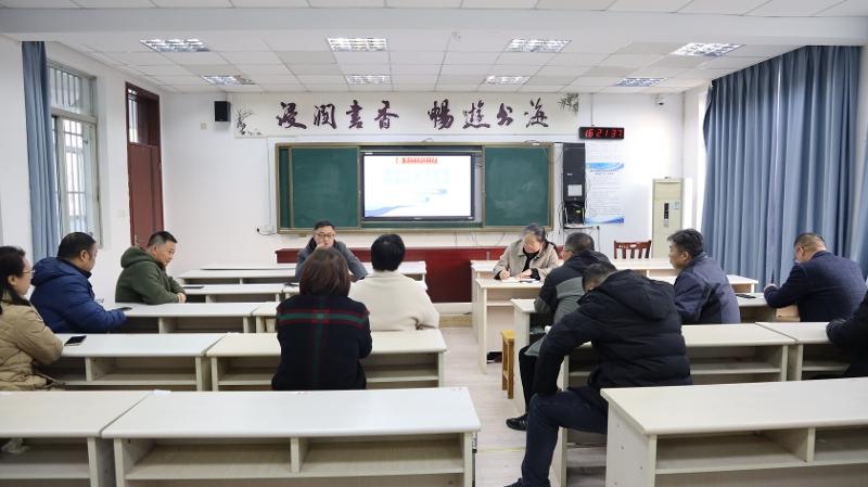 集思广益谋发展 群策群力向未来——姜堰四中教育集团召开教职工代表征询意见会