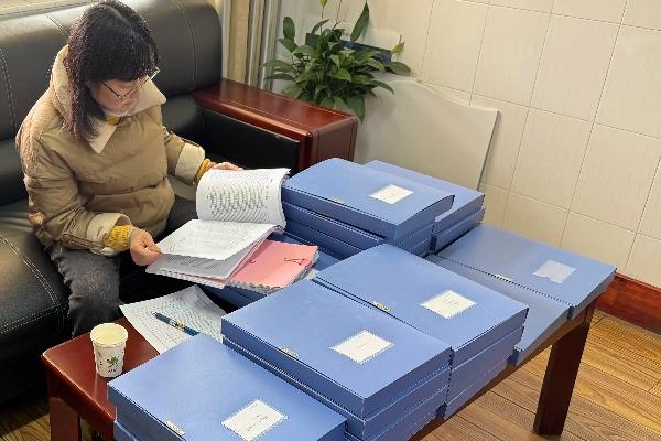 东桥幼儿园迎接区妇幼保健计划中心专家检查指导工作
