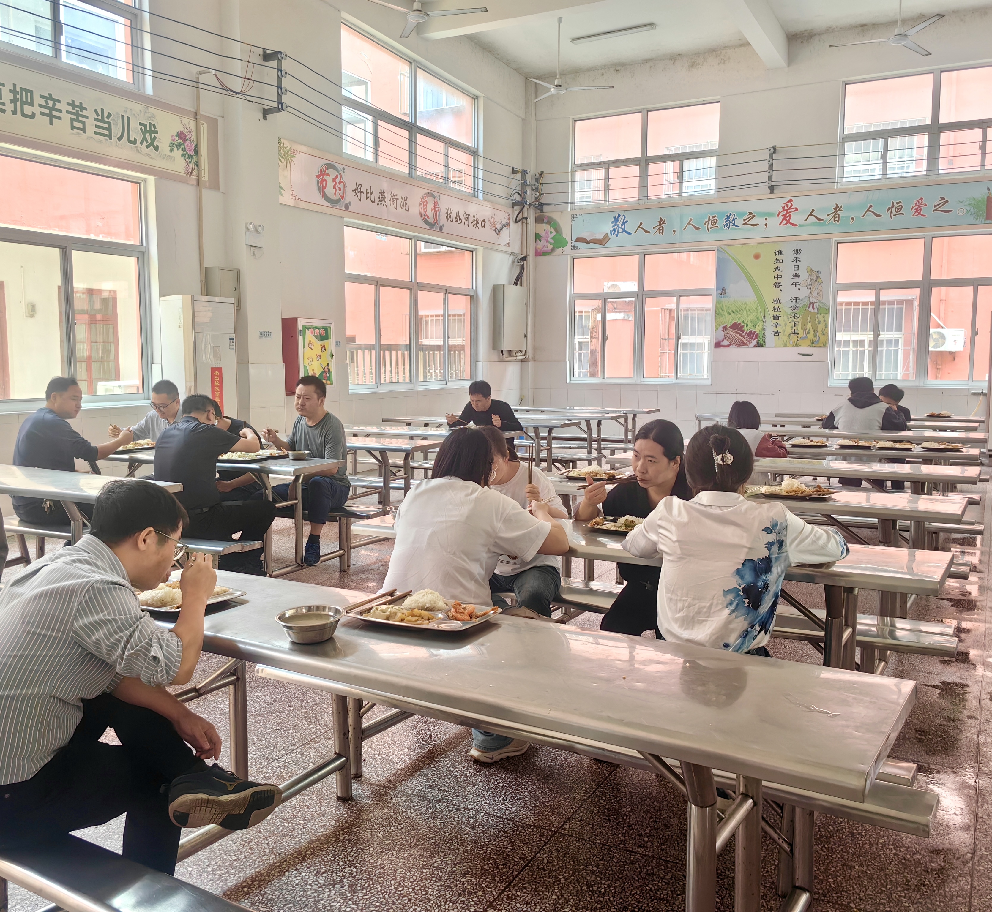 关注"美食"每刻 守护美好"食"光